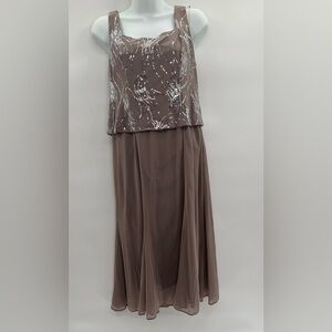 Alex Evenings Sequined A-Line Midi Dress Size 8P